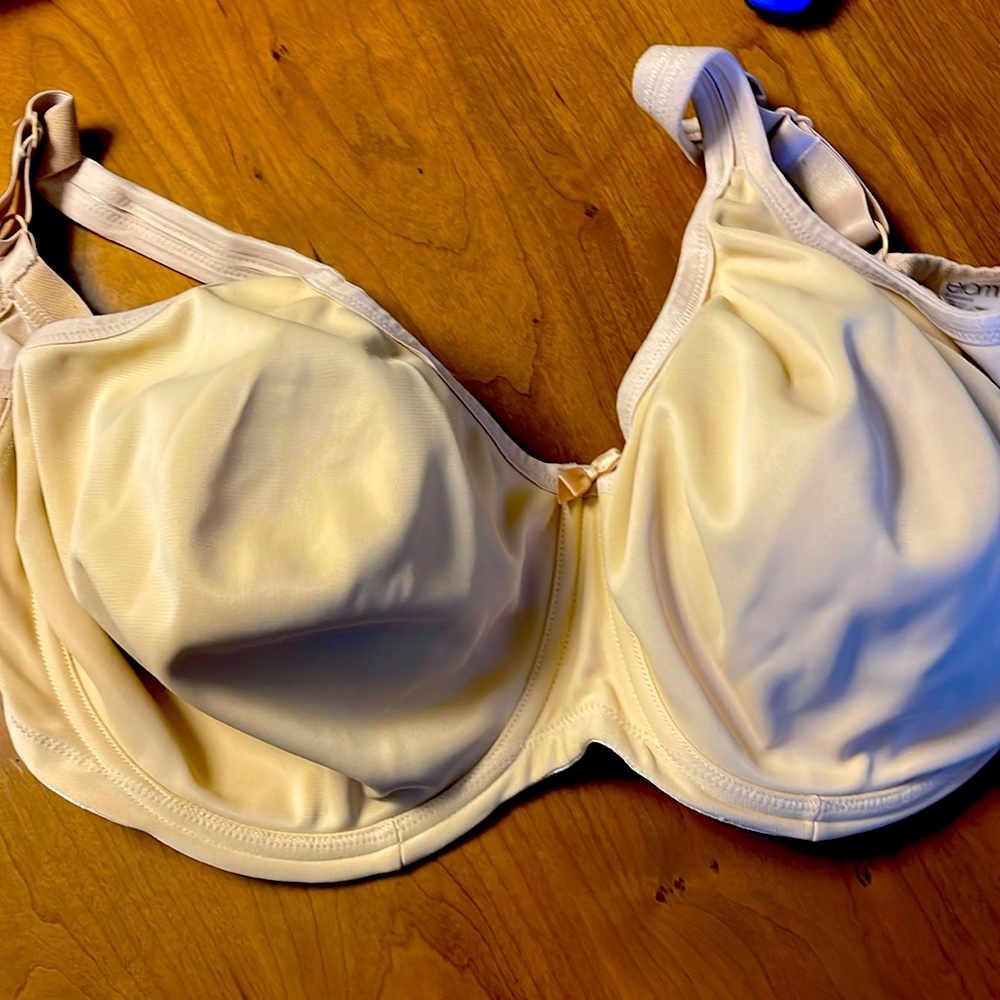 Elomi Beautiful Nude Underwire Bra
